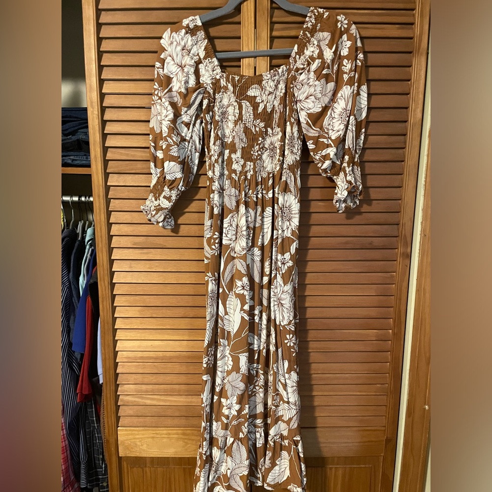 Petal and Pup Smocked Puff Sleeve brown and White Fall Color Midi Dress Size XS